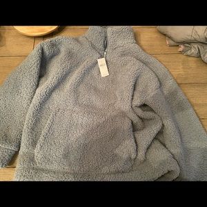 Pullover Fleece. Light Blue Sherpa